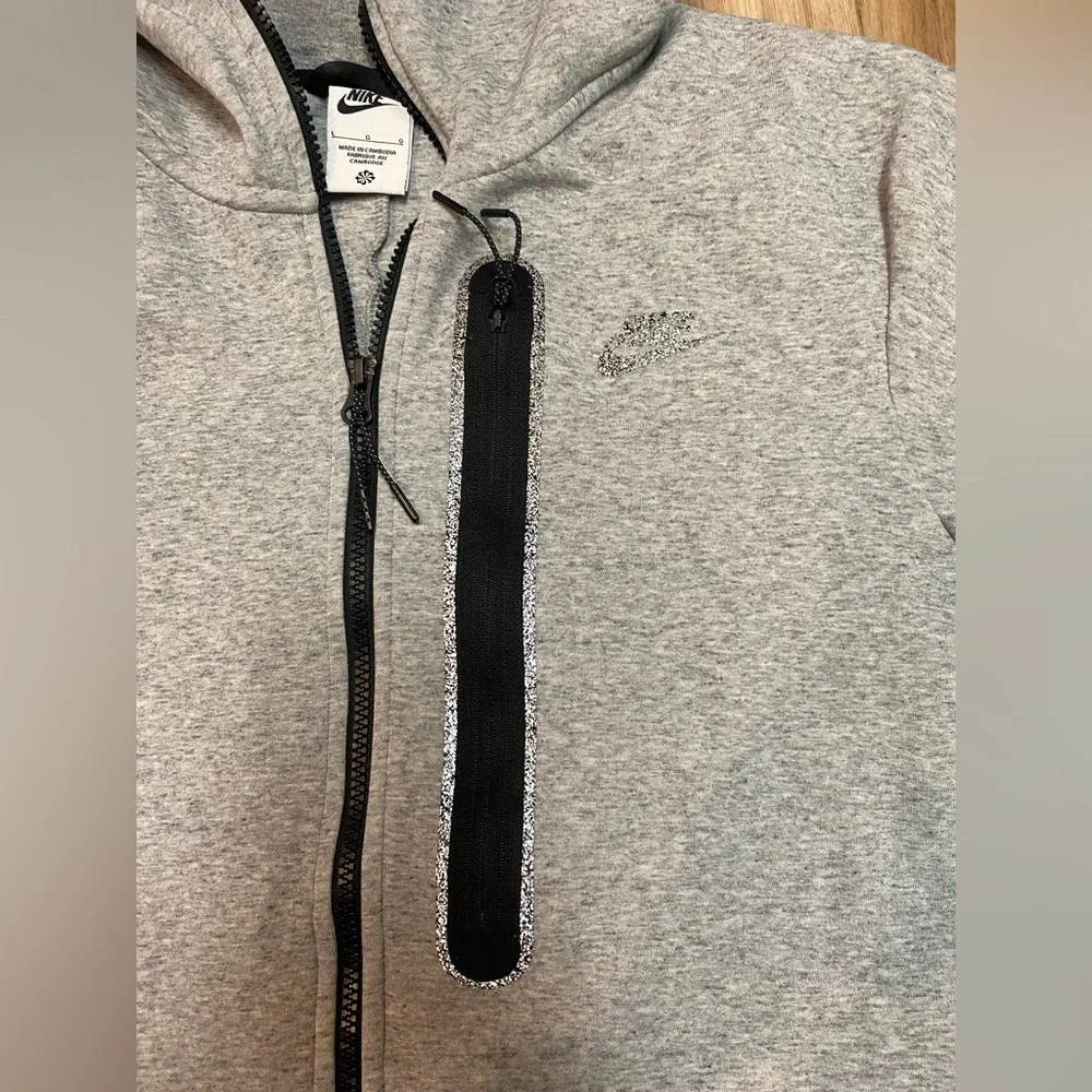 Nike sportswear tech